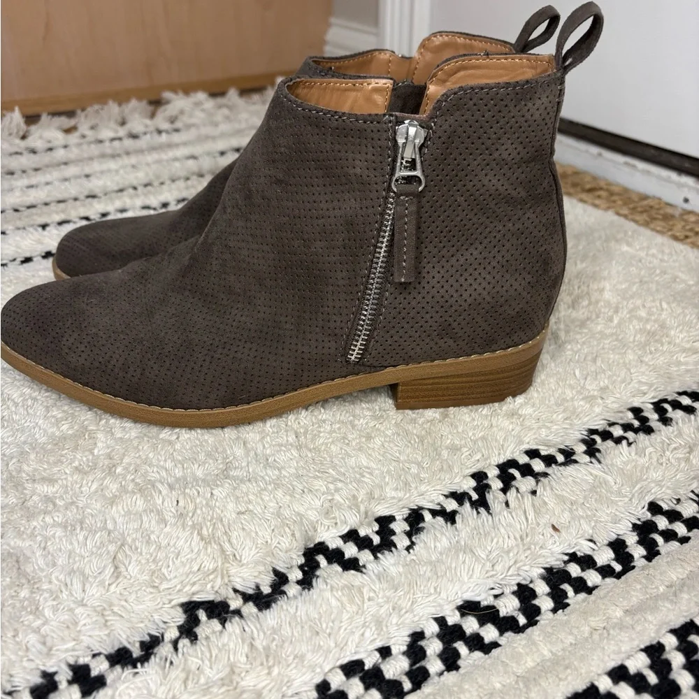 Universal Thread Dark Taupe Ankle Booties
